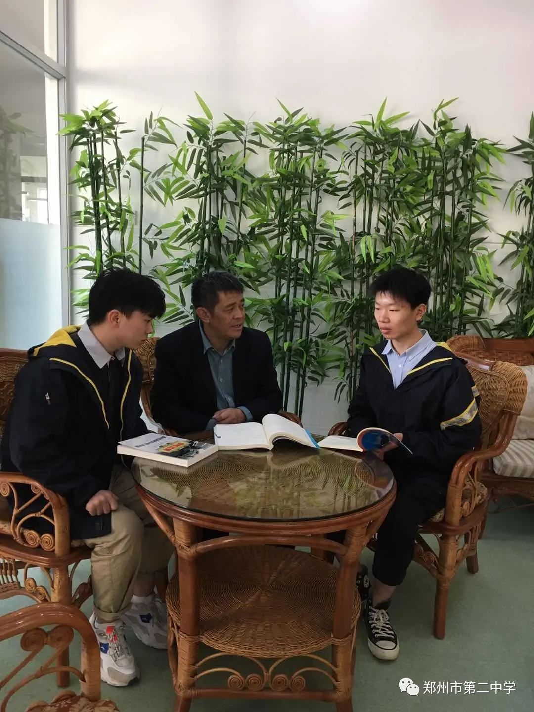 名校出名师，名师出高徒—郑州二高2020级新高一名师展示之数学组