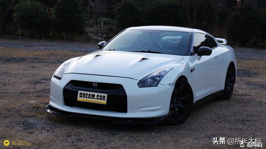 唯快是图，无数男孩梦想中的“战神”GTR轻体验