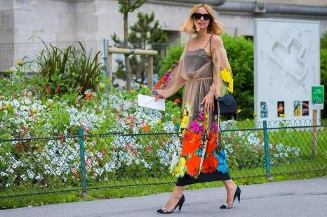 适合小个子的吊带裙清新,什么吊带裙好看又清凉