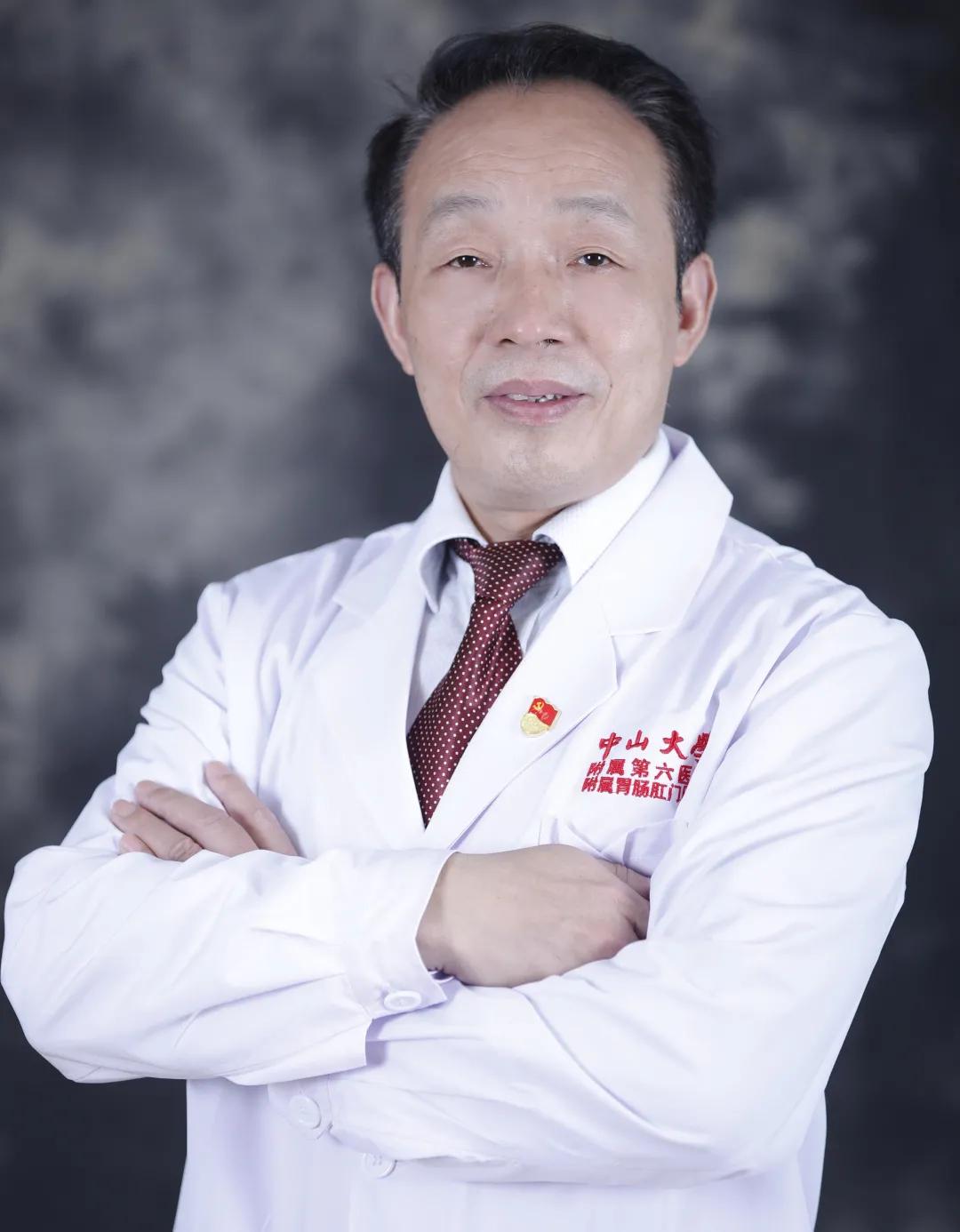 既是军人又是医生,是医者也是患者