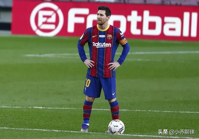 足球评论员排行榜前十名,足球权威媒体评历史第一足球员