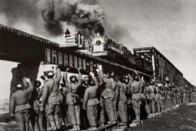 1985年百万大裁军，铁道兵领导不服，*小平邓**回应：头头不通调头头