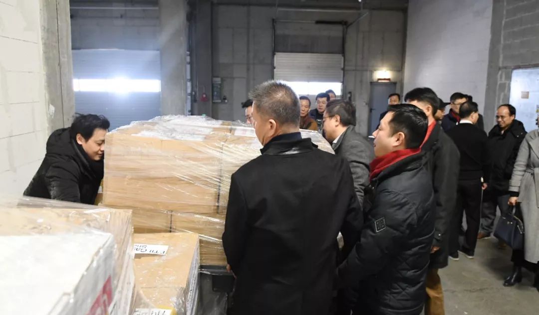 奥地利侨界捐助中国最大宗防疫物资，明搭国航回祖国最需要的地方