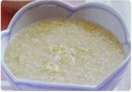 两岁宝宝吃饭能不能喂,两岁宝宝饮食能和大人一样吗