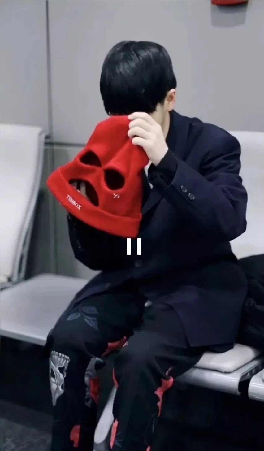 周震南被吓到,看周震南reaction反应