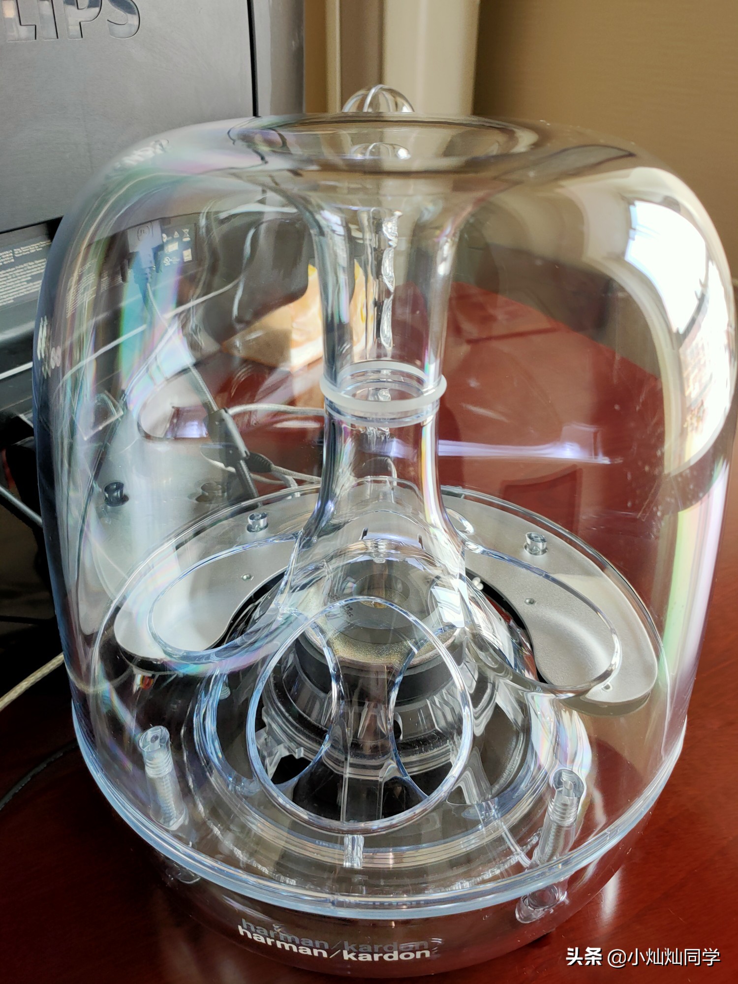 哈曼卡顿音箱水晶4代,哈曼卡顿soundsticks水晶音箱