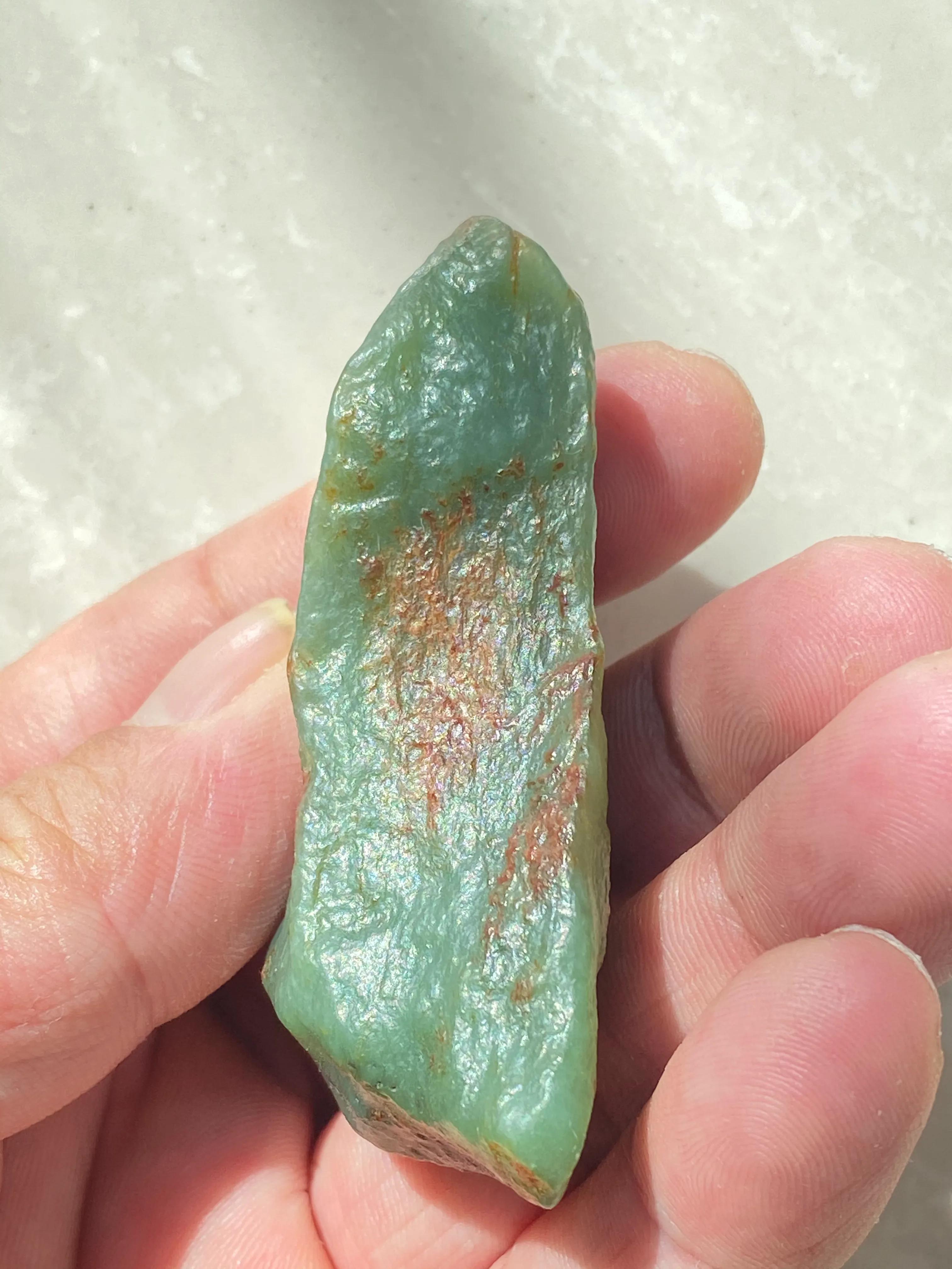 喜田新疆和田玉,新疆碧玉和和田玉有什么区别