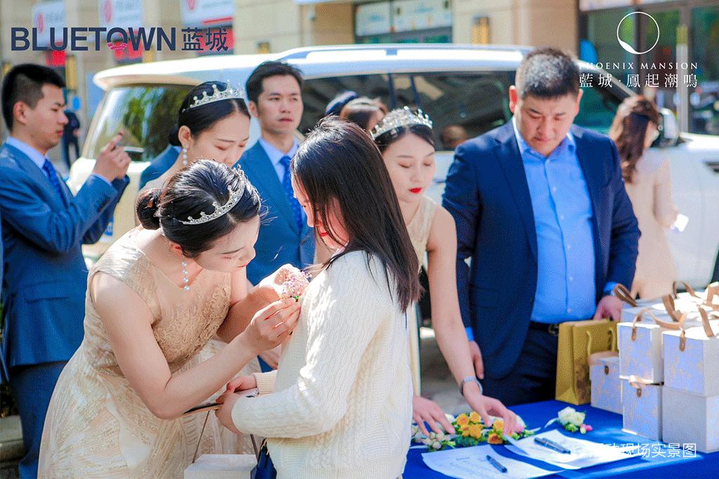 这座蓝城打造的城市中的秘密花园，惊艳了郑州人