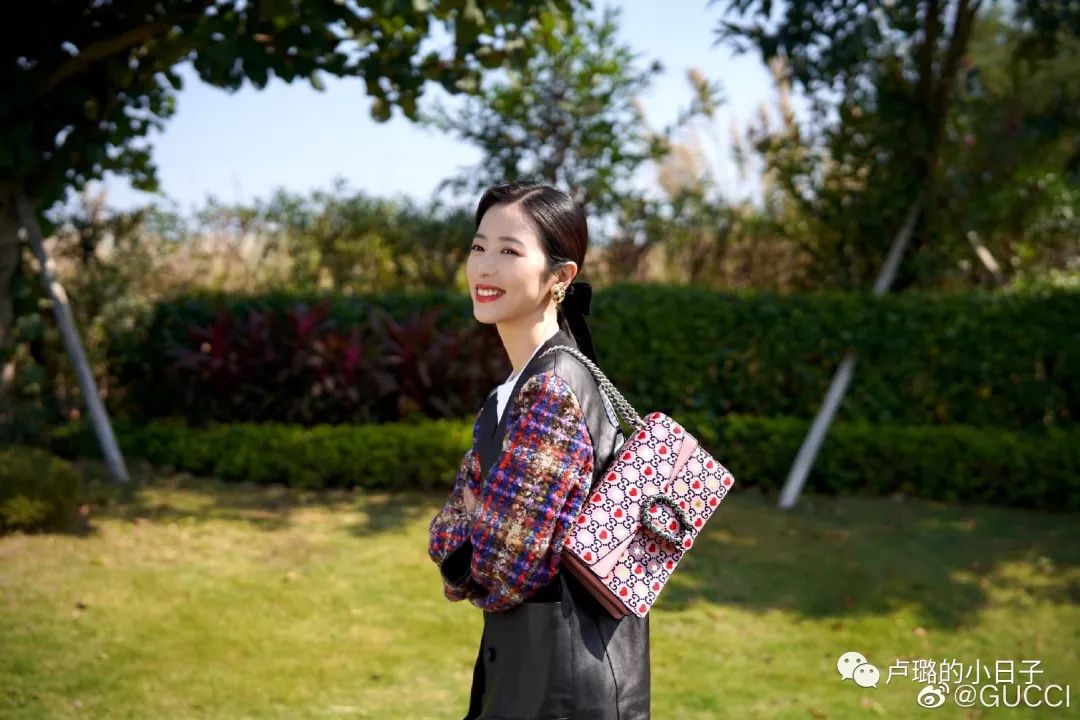 没有情人的情人节给自己买束花,没有情人的情人节一定要快乐