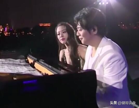 豪宅中的宾利，郎朗与大S等社会名流的选择——上海浦东星河湾