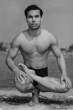 为什么瑜伽男性大师多,瑜伽大师为什么多数都是男的