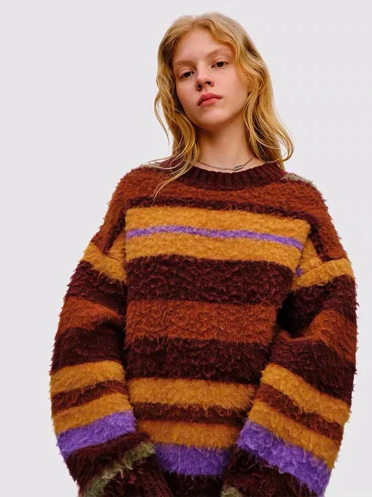 没有什么比羽绒更温暖,同样是温暖感十足的毛衣