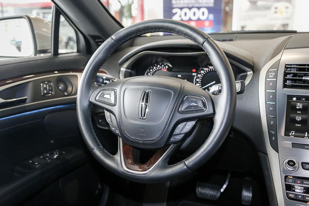 叫好不叫座的一款车，林肯MKZ实力不错，为何总被人所低估