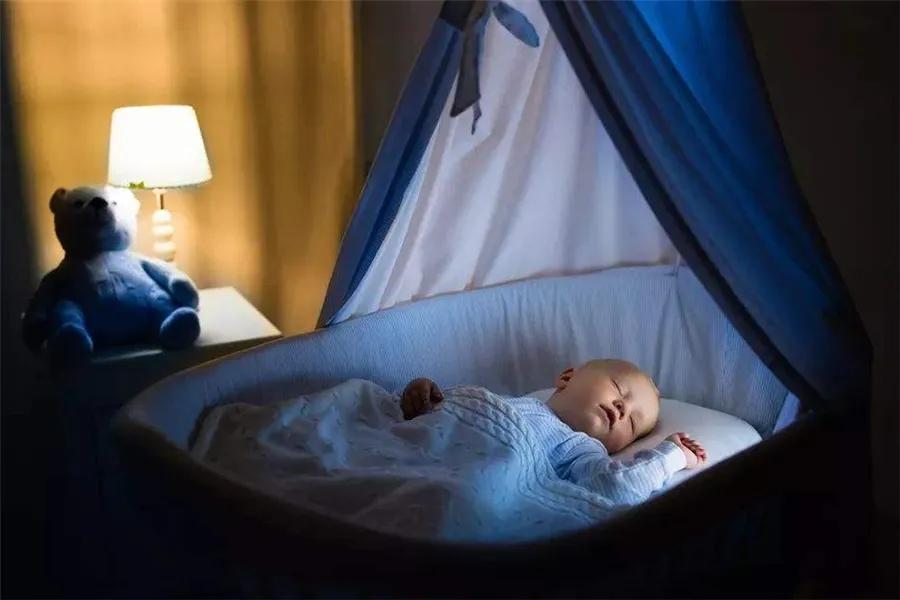 宝宝喜欢喝奶睡觉怎么办,怎么帮宝宝戒掉奶睡