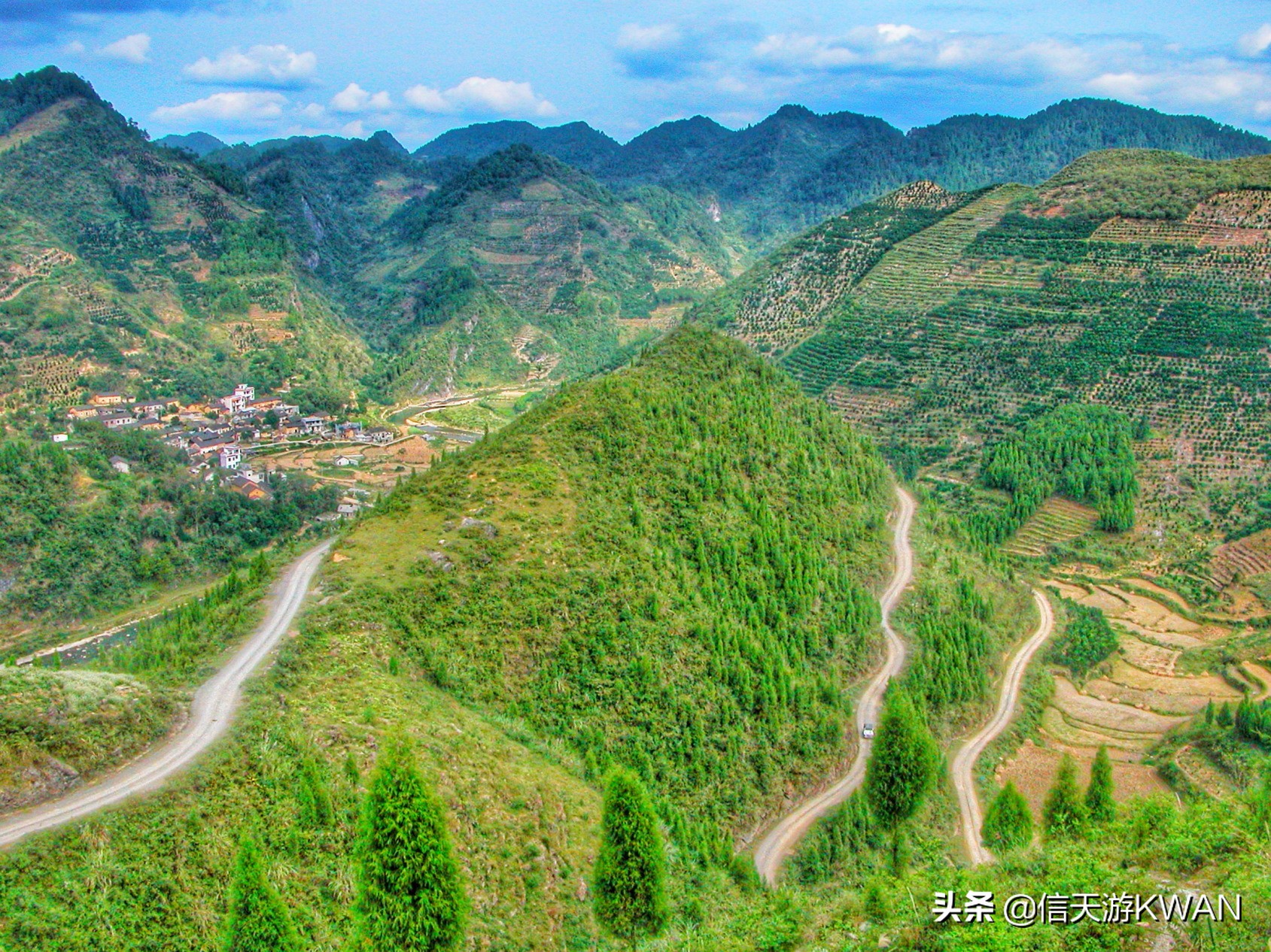 沱江之畔的美丽边城,凤凰县沱江镇凤凰古城