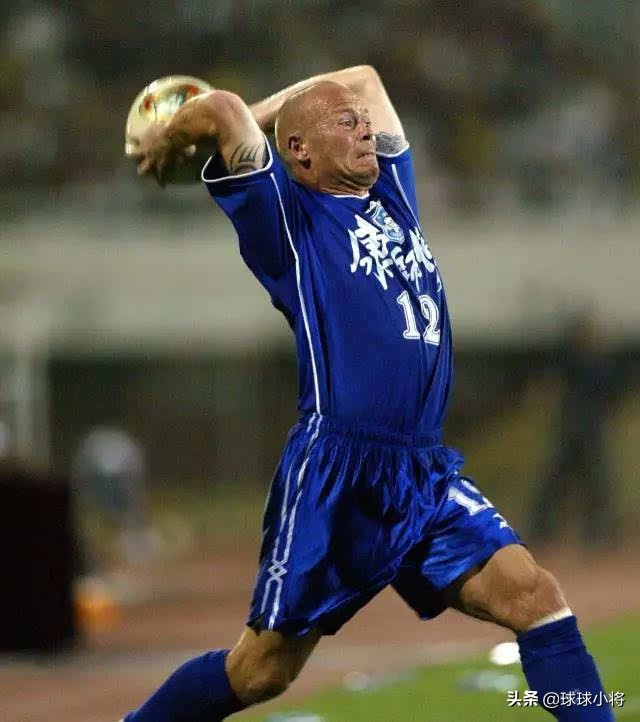 界外球和定位球任意球,界外球经典进球