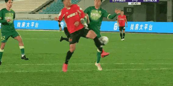 国安vs海牛争议判罚,国安vs苏宁争议判罚