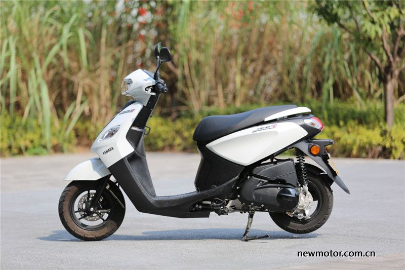 雅马哈和铃木的uu125踏板哪个好,125踏板雅马哈和豪爵怎么选