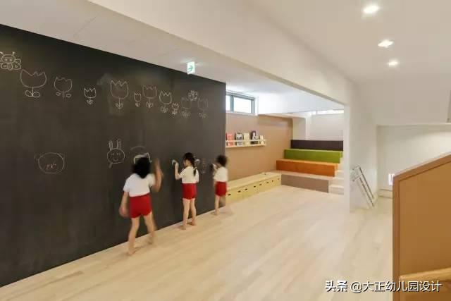 这所面朝大海的幼儿园，没有玩具，但幼儿园本身就是最好玩具