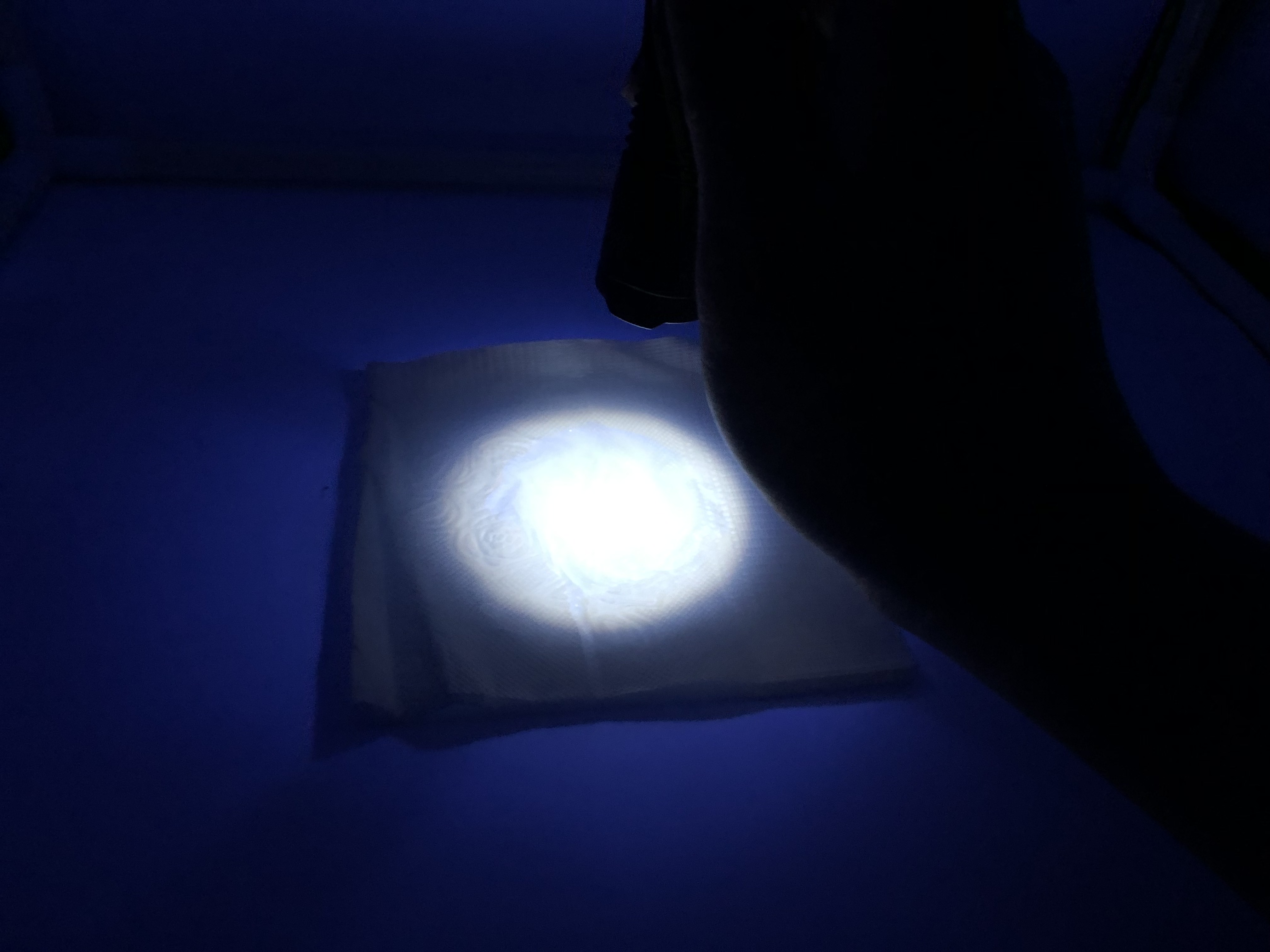 给女票搓了一年内衣,我想明白一个事儿——专用洗衣液微横测