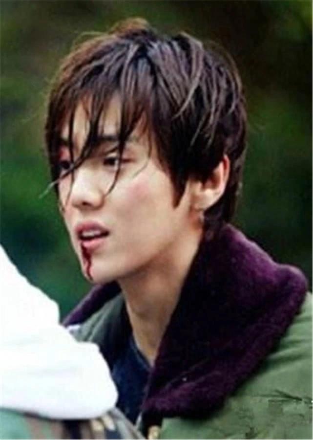 杨幂带病拍戏敬业到让人心疼,杨幂赵丽颖拍戏多拼