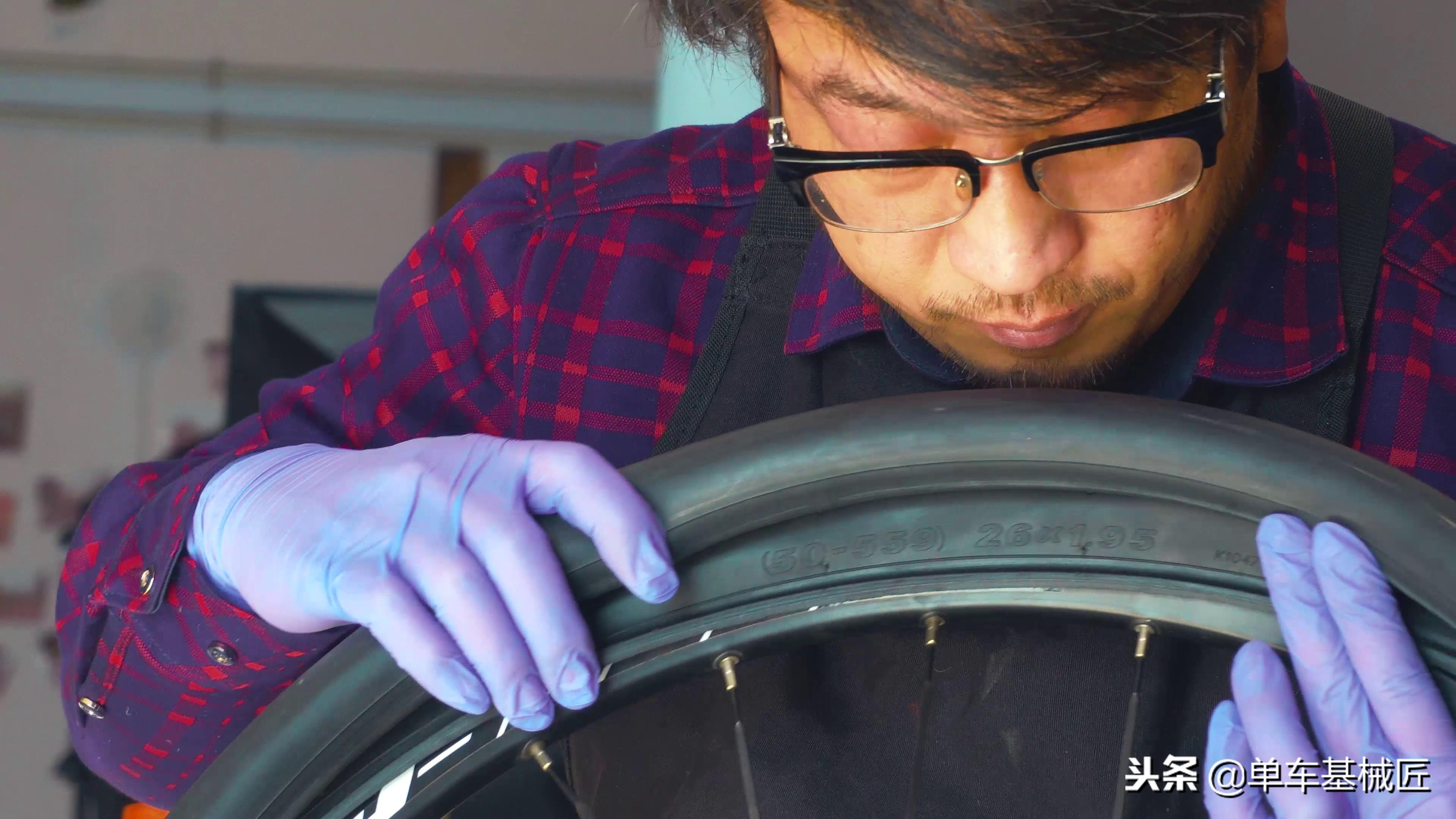 单车基械匠维修视频,自行车更换内胎和补胎技巧图解