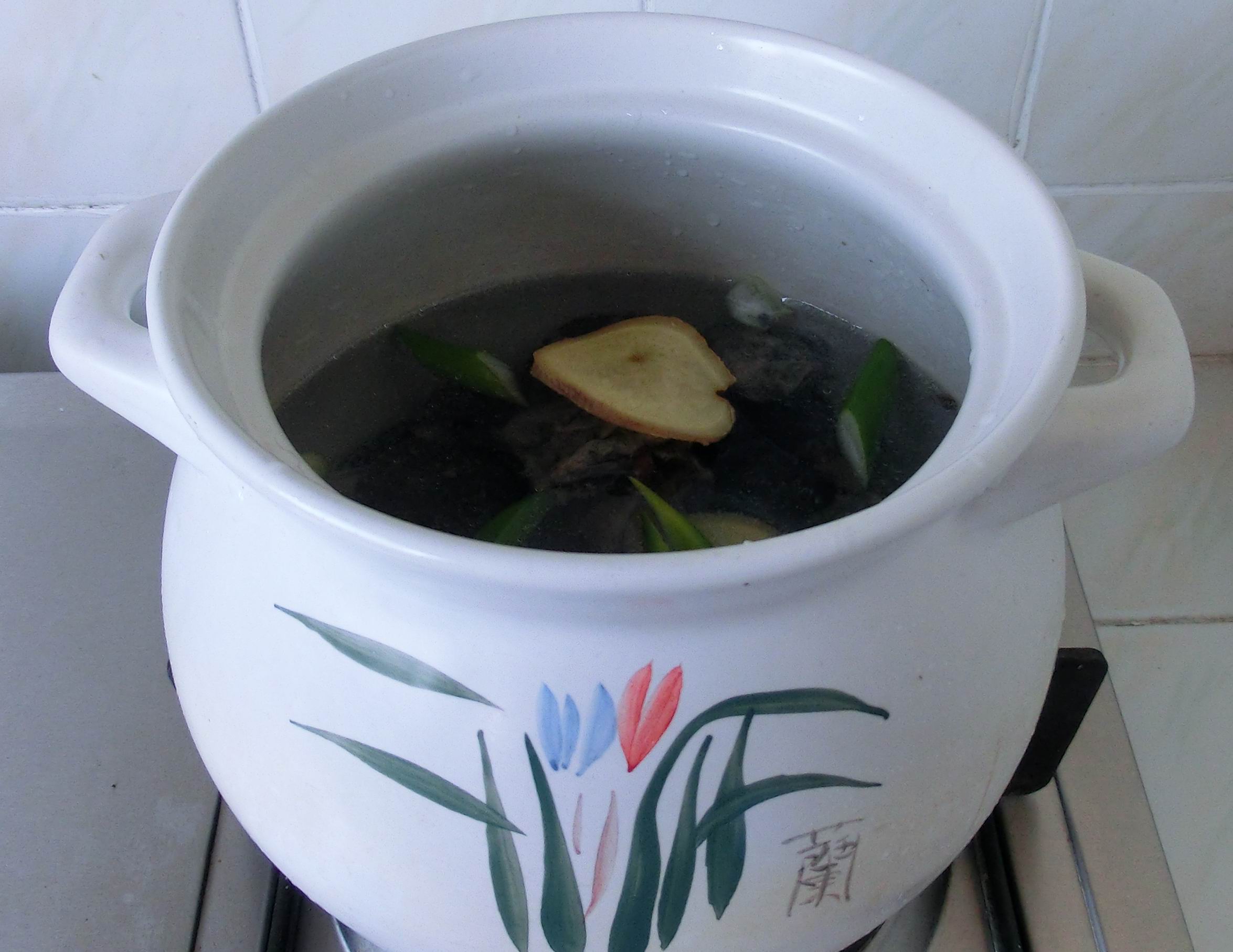 乌鸡汤用什么酱料,乌鸡最好喝的汤底配方