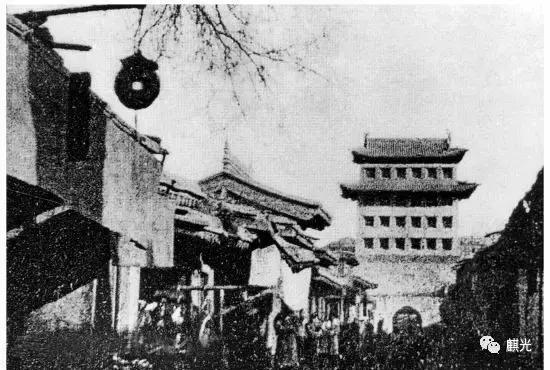 一个家族的百年史解析,家族往事的故事