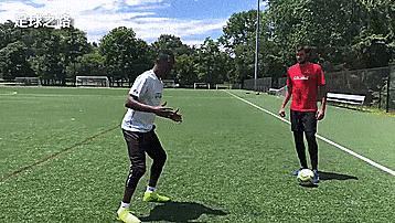 足球后卫防守技巧,足球在线4防守技巧