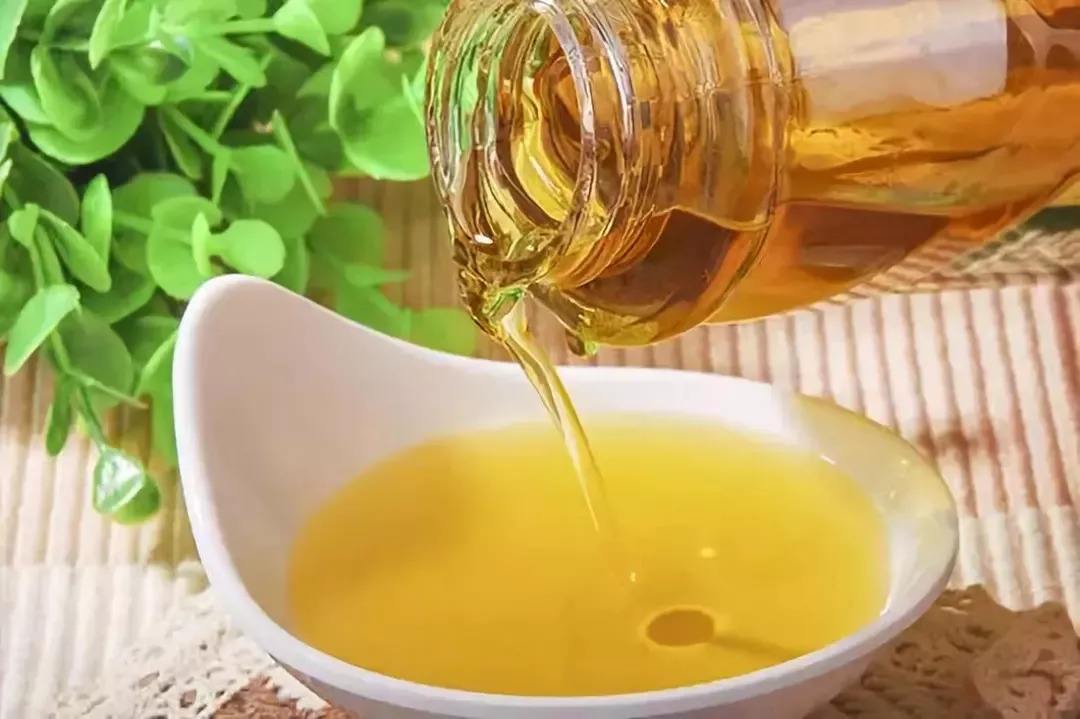 耳朵进虫子了怎么办快速解决,感觉耳朵进虫了有什么小妙招