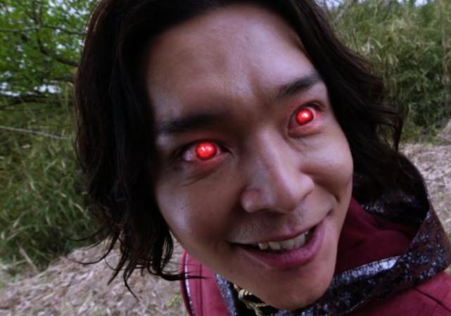 假面骑士双剑武器,假面骑士圣刃光暗双剑