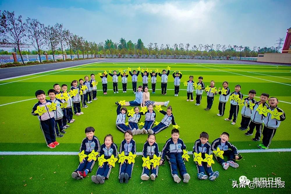 南阳完全中学校长,南阳市第一完全学校东大门图片