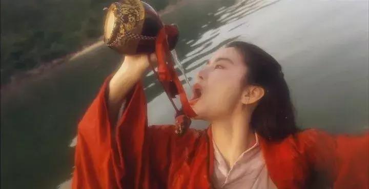 金庸笑傲江湖诗,金庸武侠小说中最霸气的十首诗