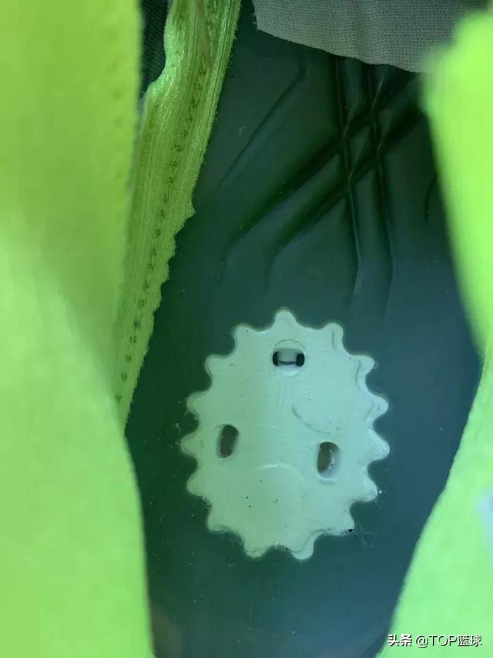 adizerocrazylight2篮球鞋,adizerocrazylight实战