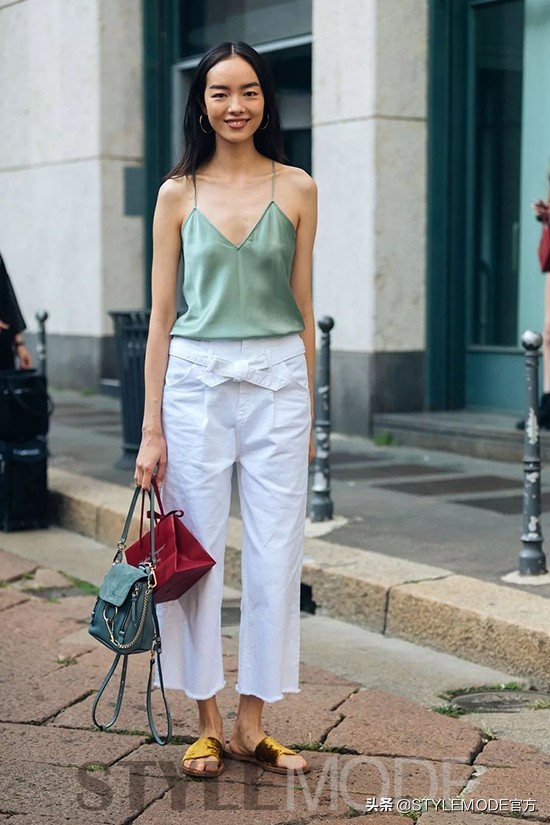 跟着国际超模学穿搭,跟着超模学冬季穿衣搭配