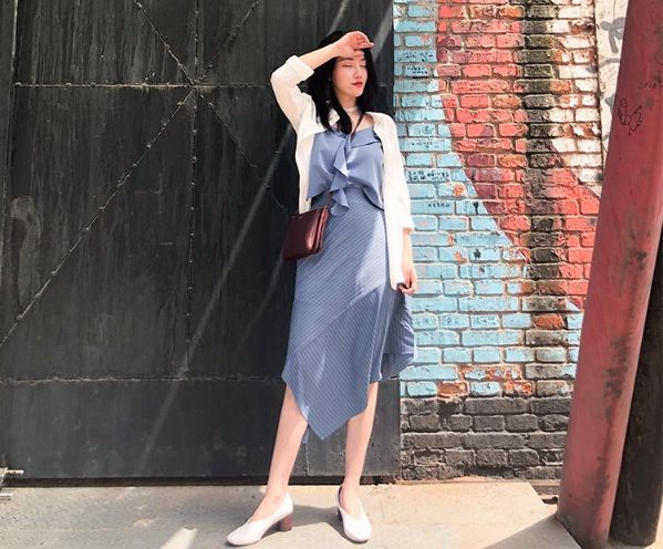 这20款惊艳的蓝色单品看一眼就迷上了。