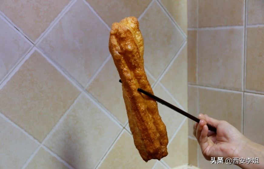 李姐炸油饼的家常做法,李姐做油条的最简单方法