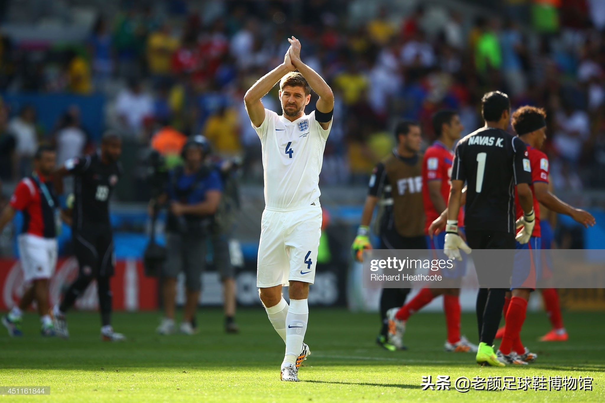 鍒╃墿娴︿紶濂囬槦闀夸紛鏂潶甯冨皵濂囪抗,浼婃柉鍧﹀竷灏斿杩瑰埄鐗╂郸闃熷憳