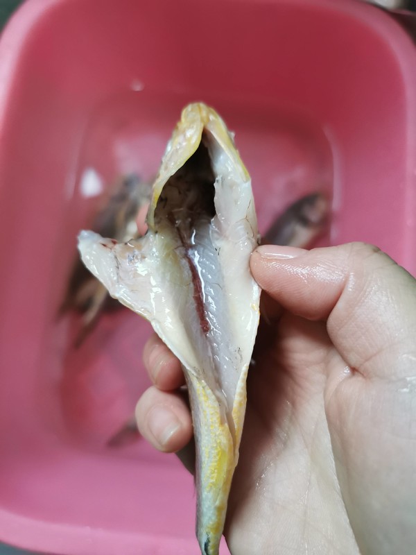 给鱼去腥和调味的料水怎么做,鱼最能避腥的做法