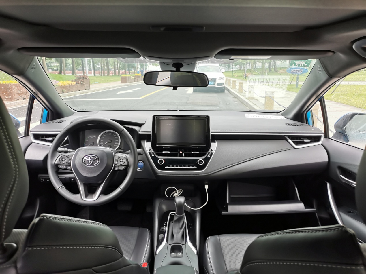 试驾雷凌1.2t豪华版值得买吗,2019丰田雷凌双擎试驾视频