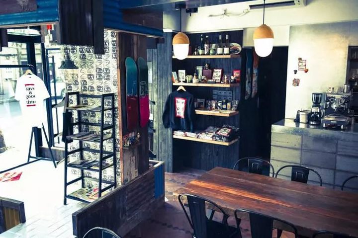 比supreme好的牌子,比supreme还快的黑马