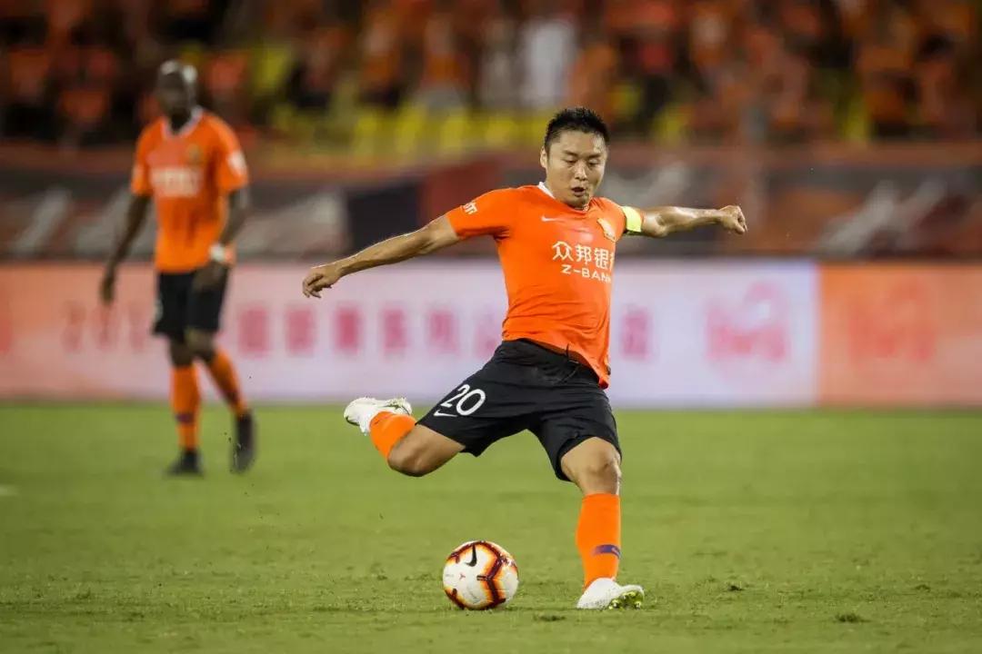 武汉卓尔4比3逆转广州富力,武汉卓尔赢球