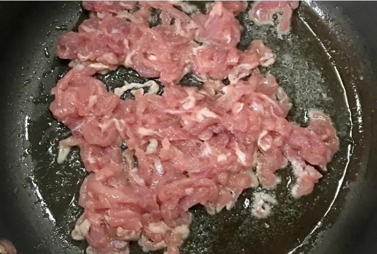 春卷皮怎么煎才酥脆,春卷这样做孩子能吃三碗饭