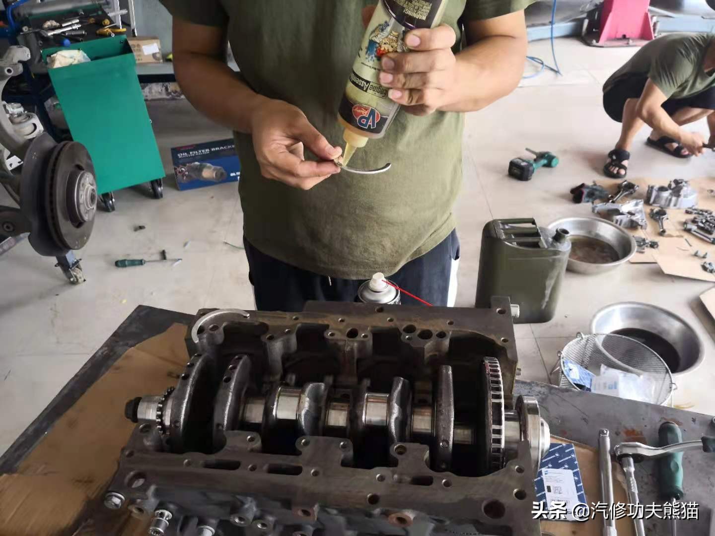 奥迪a6l烧机油1000公里烧多少正常,老a6l烧机油严重