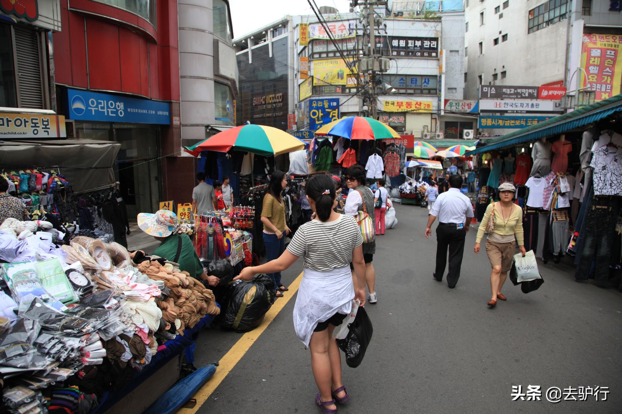 韩国网民评论韩国明洞游客稀少,韩国明洞旅游真实原因