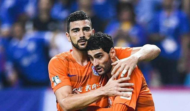 鲁能首发播报蒿俊闵,蒿俊闵回鲁能大球场谢场