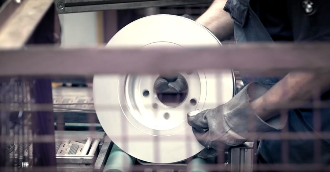 影响刹车距离的因素,宝马常见刹车故障有哪些