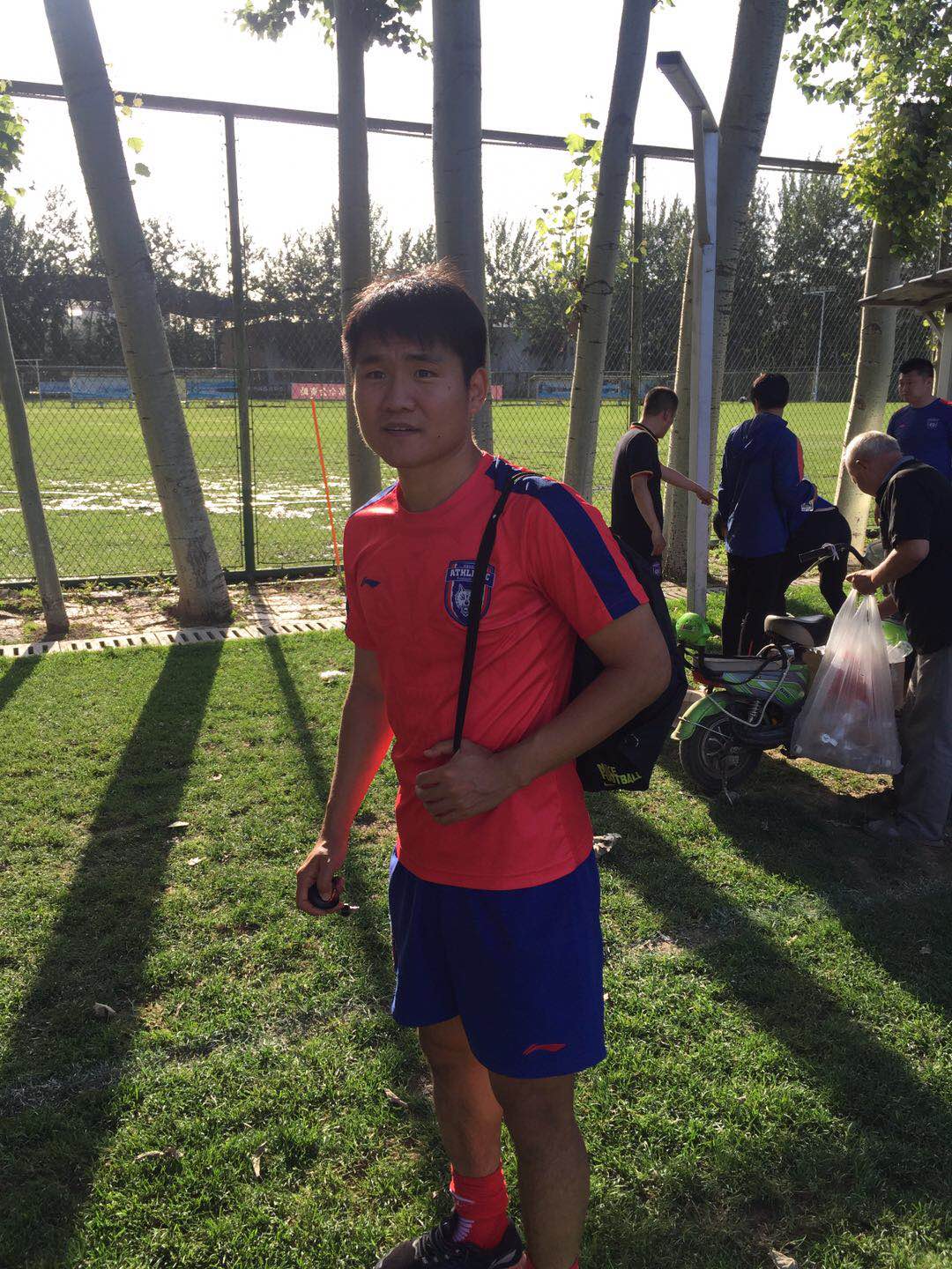 去留已定一夜传遍陕西球迷指尖，新教练能否扭转乾坤？