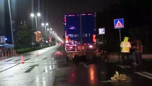 雨衣杀人案完整版,雨衣杀人案件