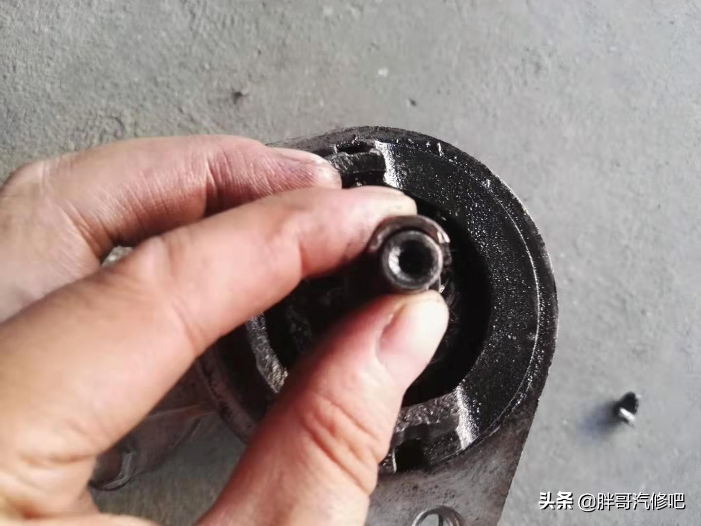 变速箱壳体坏了怎么修理,变速箱外壳破裂更换拆开有影响吗